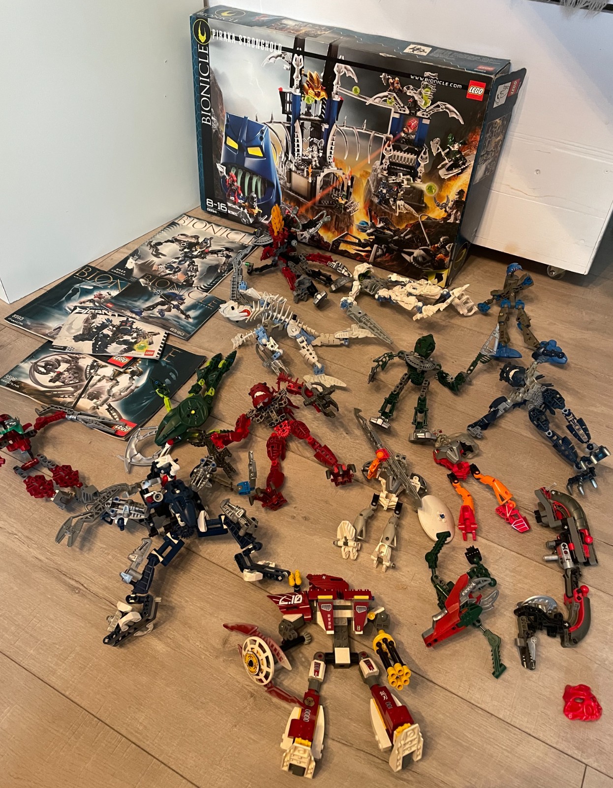 Lego Bionicle Konvolut (viel für Teile) unvollständig / LEERKARTON!