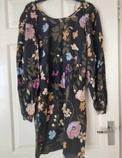 Women's Floral Black Dress Size 8 New with Tag