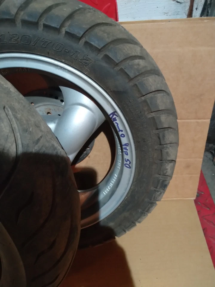 Felgen+Reifen hinten vorne Kymco Jupp 50 12 Zoll - Bild 3 von 4