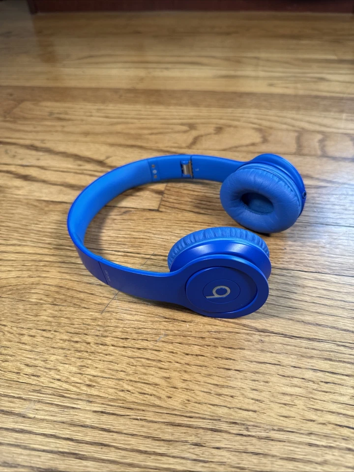 Auriculares internos Beats by Dr Dre Solo HD azules con cable estéreo ajustables Foto 3 de 4