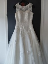 Hochzeitskleid in Elfenbein von JJ's House, Größe 36