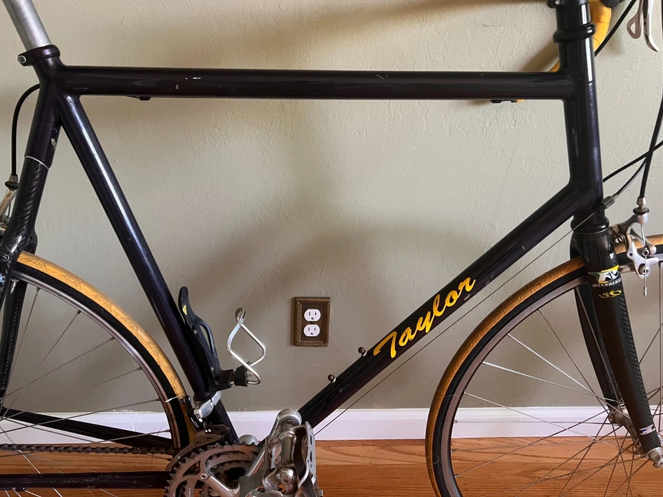 Bicicleta de Carretera Taylor De Colección - Campagnolo Chorus - Acero/Carbono - 10 Velocidades Foto 3 de 4