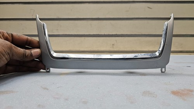 #ad 🔥08 12 Chevy MALIBU Center Dash Radio Bezel Panel UPPER A C Vent Trim SILVER B8 $18.59