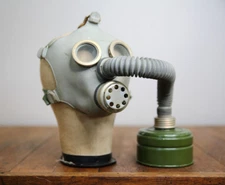 Vintage Army Gas Mask WWII Military field gear Chemical Biological with filter