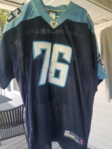 baby blue and red t shirt