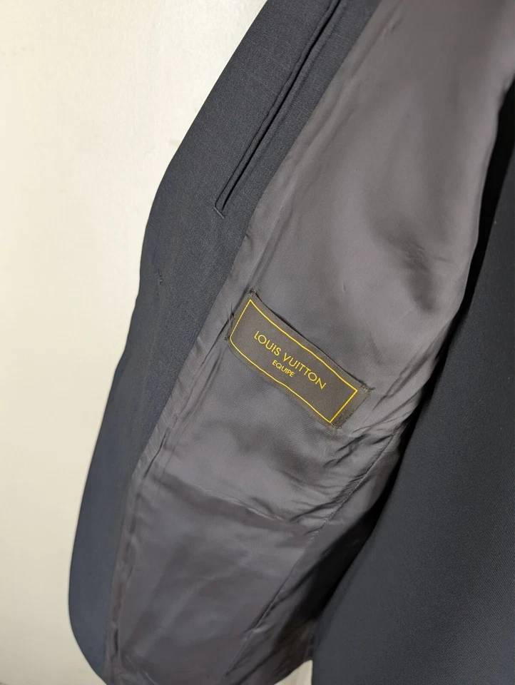 Blazer Louis Vuitton Uniforme Equipe Gris Lana -Sin Pantalones - Talla 36 R EE. UU. - CASI COMO NUEVO Foto 2 de 4