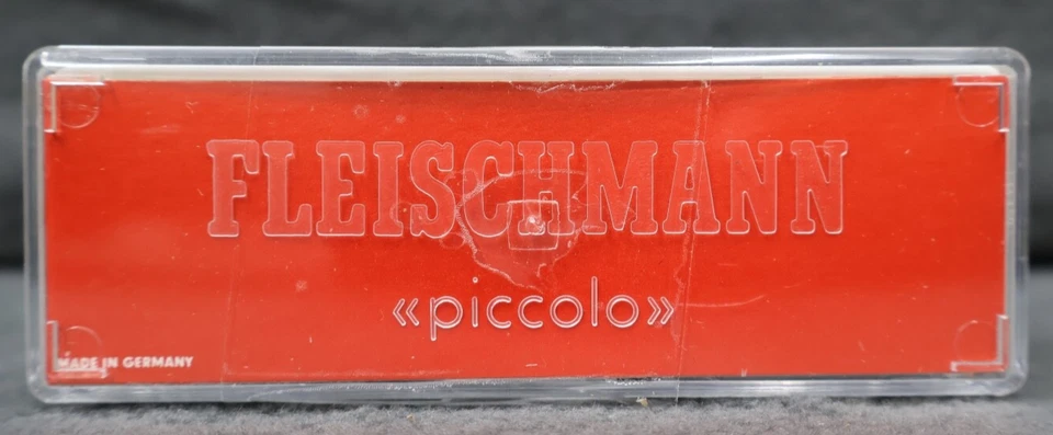 Fleischmann N 8409 2-axle tank car BAYER professional clutches in original pckg - Image 3 of 4