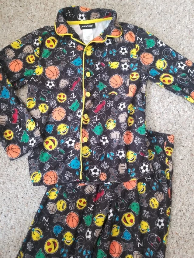 JOE BOXER Black Smiley Sports Video Game Flannel Pajamas Boys Size