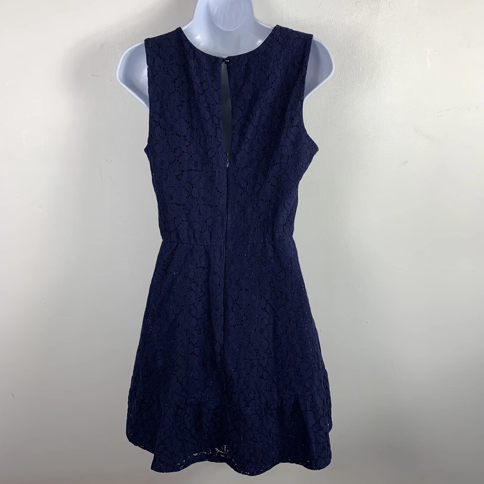 Delia Women Sleeveless Dress Sz M Navy Blue Floral Lace Short Sleeve Knee Length - Image 2 of 4