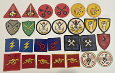 Gros lot / écussons uniforme militaire koweïtien guerre du Golfe tempête/bouclier désert