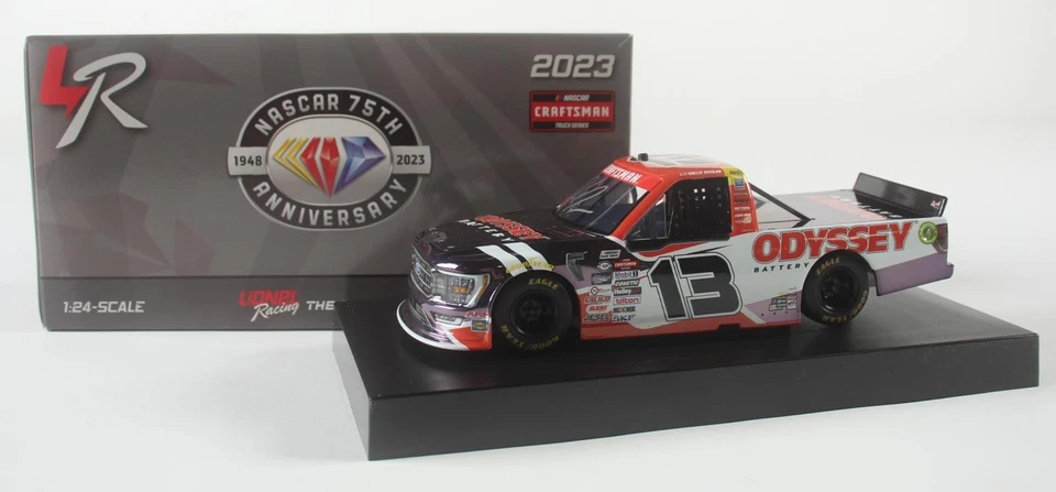 Camión fundido a presión Hailie Deegan autografiado 2023 Odyssey color batería cromo certificado de autenticidad Foto 2 de 3