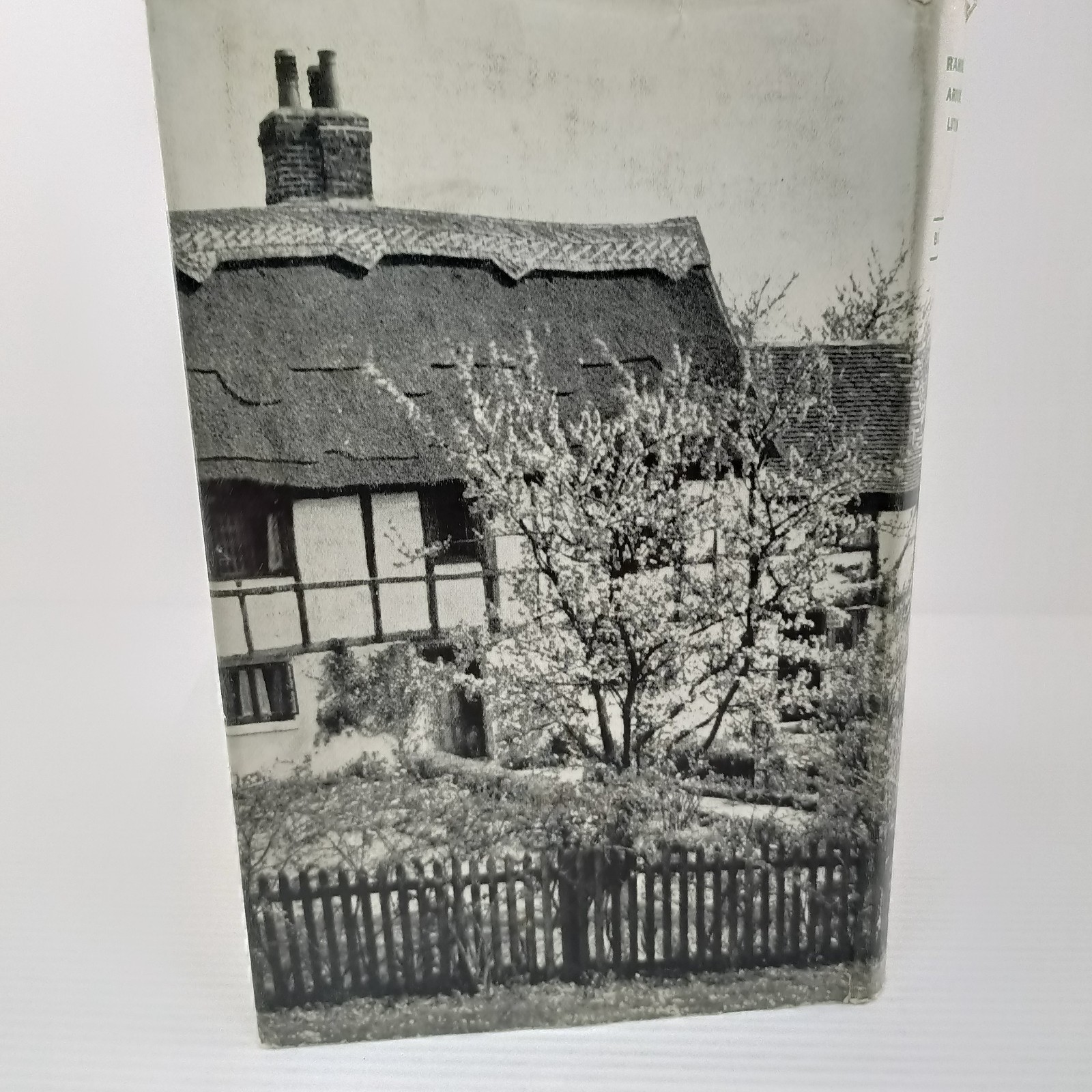 Rambles Around Luton Bond 1937 1st Ed Topography History Outdoors Walking Book image 3