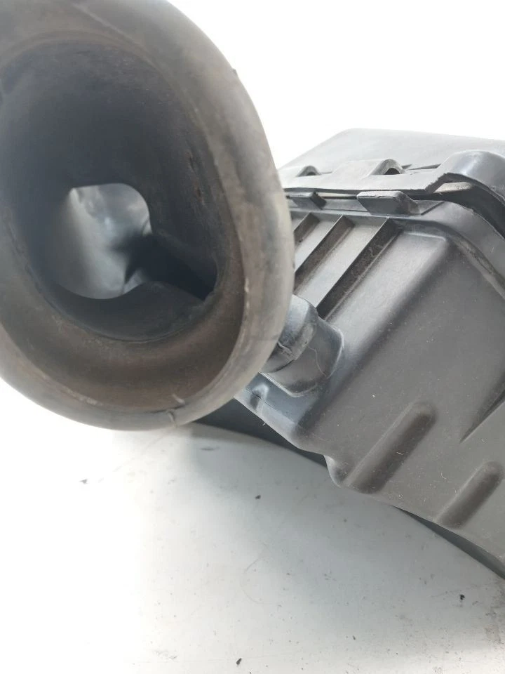 2003 2004 2005 年 2006 年林肯 LS 进气盒气箱带 MAF V8 3.9L 组装 O — 第 2/4 张图片