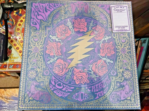 GRATEFUL DEAD LIVE AT FOX THEATRE, ST. LOUIS MO - 12/10/71, 5 LP BOX SET SEALED