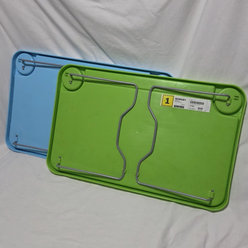 Dos bandejas de cama plegables IKEA Nordby escritorios de regazo azul verde 17389 excelente 702.684.96 Foto 2 de 4