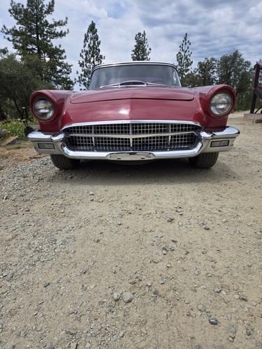 1957 Ford Thunderbird 