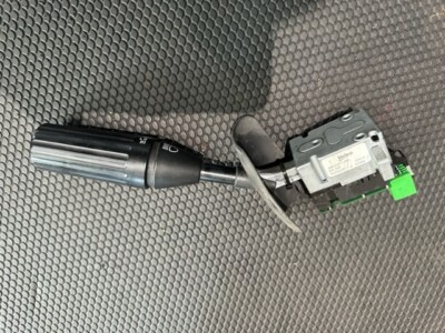 Valeo Freightliner Multi Function Turn Signal Switch  A06-52311-000 13W13