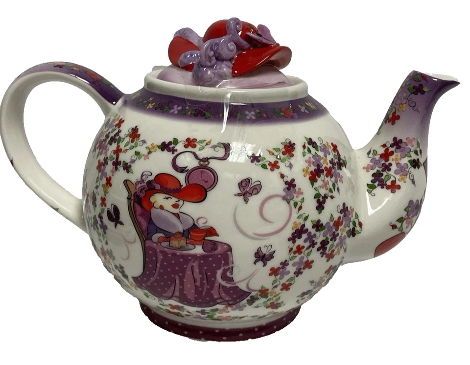 Red Hat Society Porcelain Paul Cardew Design 2004 complete set 9 pieces - Image 4 of 4