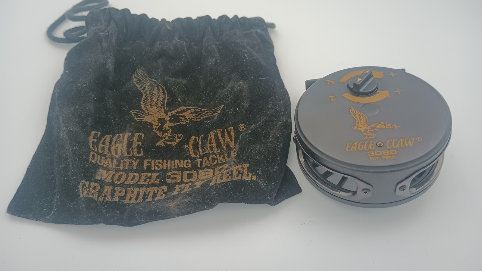 Eagle Claw 3080 Graphite Fly Reel w/Bag  Free Shipping