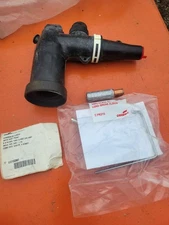 NEW Cooper LE215c08t LOADBREAK ELBOW W/ TEST POINT IJS 15kV 200A 8.3kV/ 14.4kV