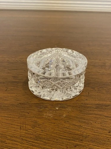 BEAUTIFUL VTG 2001 WATERFORD SOCIETY Crystal Trinket Box SIGNED 2.5"W