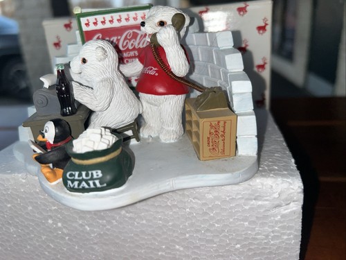 VINTAGE RARE 1999 COCA-COLA POLAR BEAR CLUB COLLECTION "CLUB MAIL" FIGURINE F/S - Picture 6 of 6