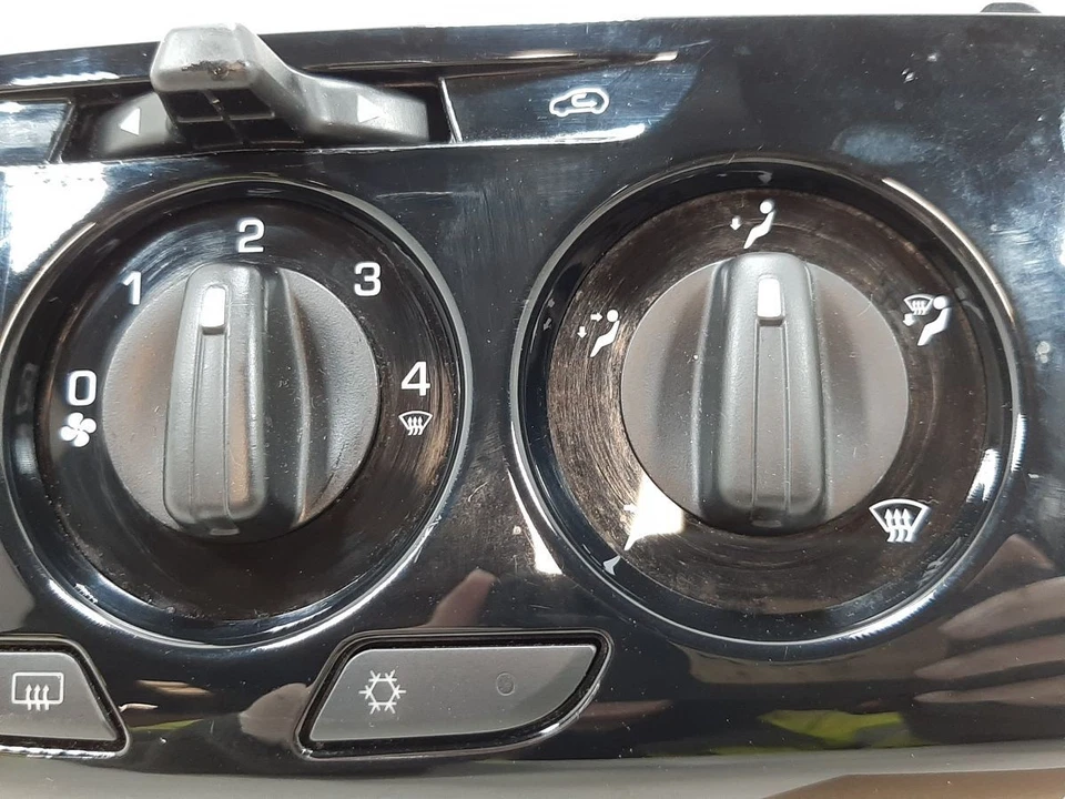 CHRYSLER Ypsilon Se 2013 Heater Control Panel 5n8500070 - Image 3 of 4