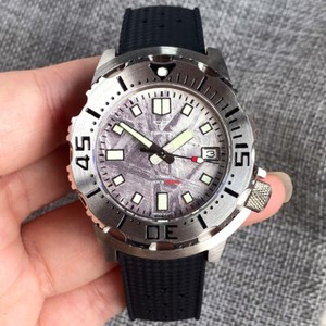 Montre Automatique Avec Cadran En Météorite Véritable - Mouvement NH35, étanche Et élégante