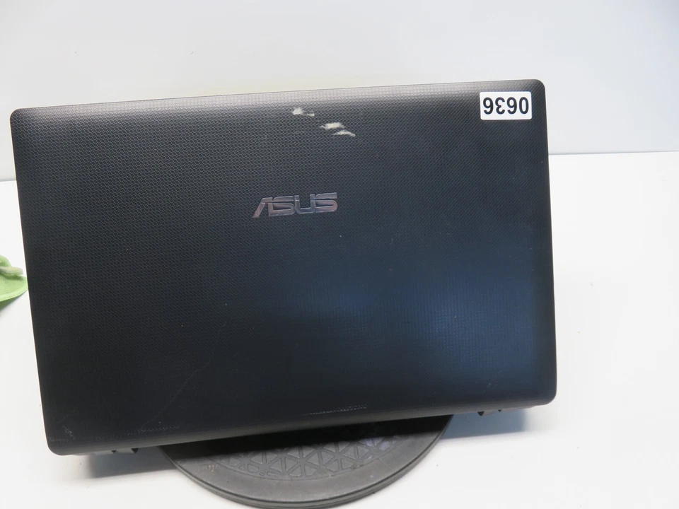 Portátil Asus X54C RB93 Intel Pentium B960 4 GB Ram sin disco duro ni batería Foto 3 de 4