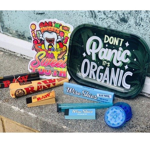 Dont Panic Its Organic Rolling Tray Set Smell Proof Bag Raw Rolling Papers - Picture 2 of 2