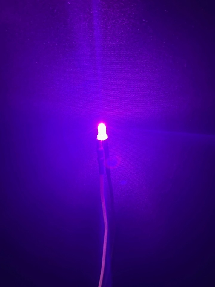 Prewired Single LED Light Assembly with on/off Switch & 9 Volt Battery ...