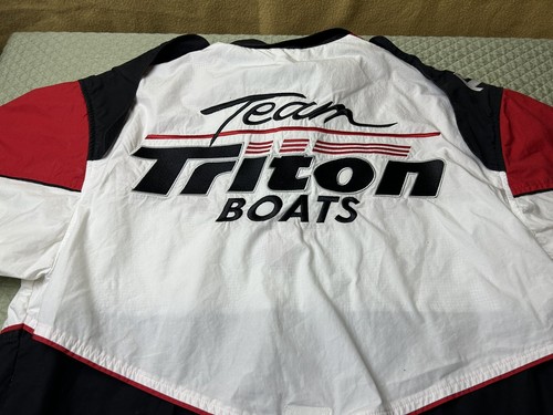 Triton Boats Fishing Team Button Down Shirt Embroidered Red Black Size Small - Picture 8 of 8