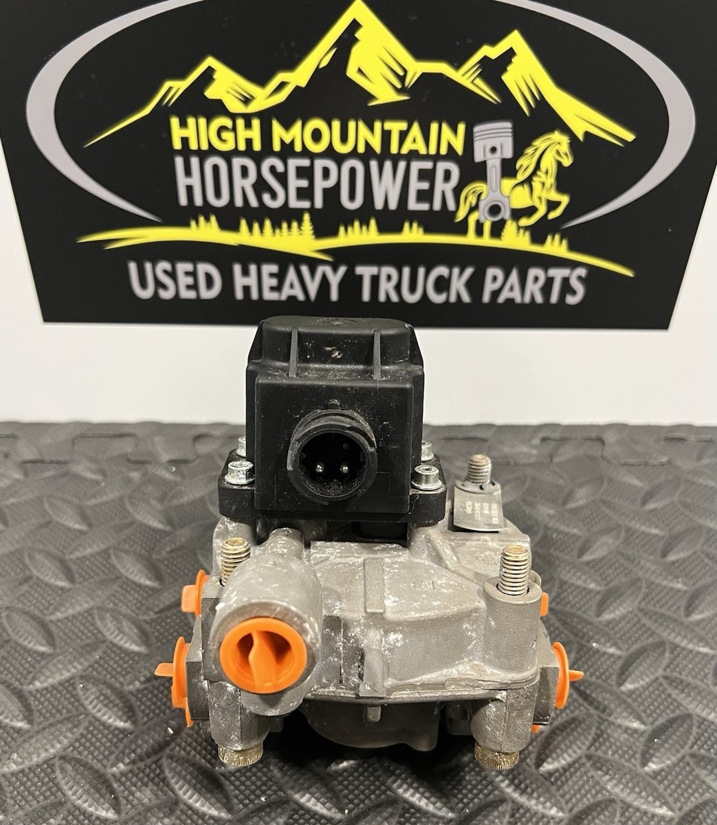 Haldex ABS Modulator Valve RV040 / 364141112 / 013A1A (Tag# 13817