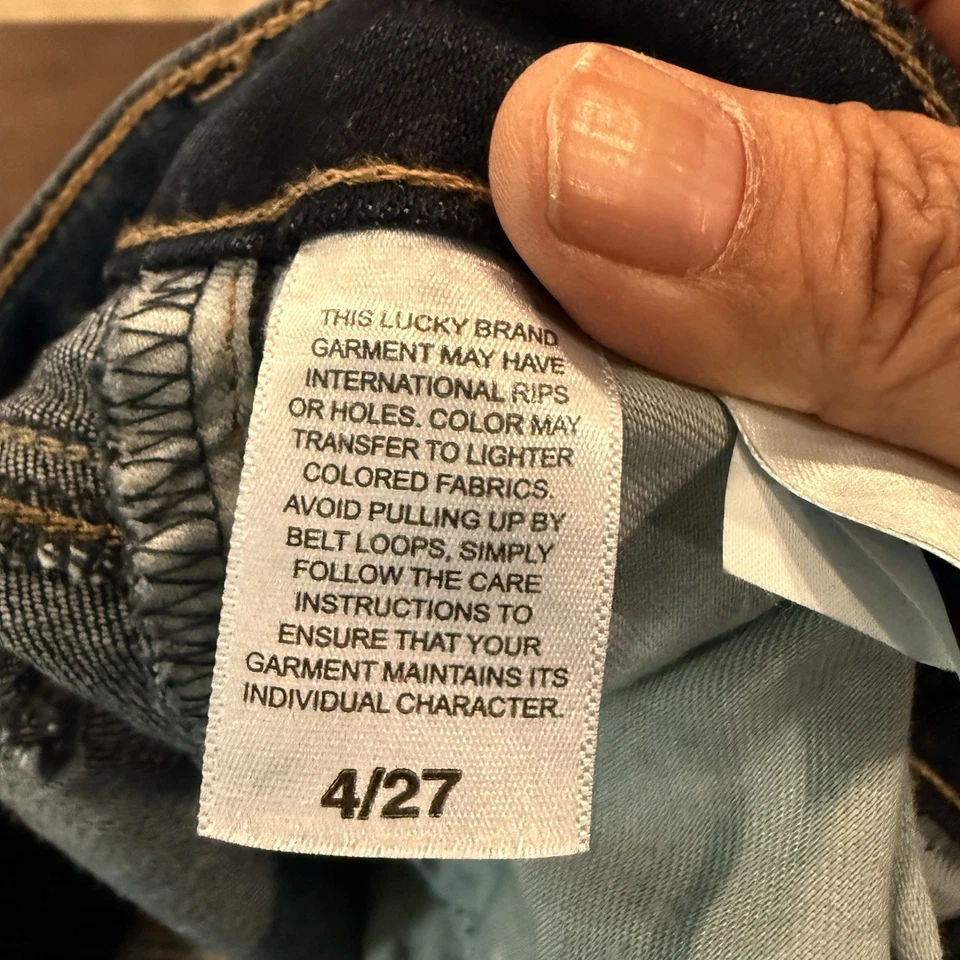 Bermudas de mezclilla para mujer Lucky Brand talla 4/27 lavado oscuro tiro medio Foto 4 de 4