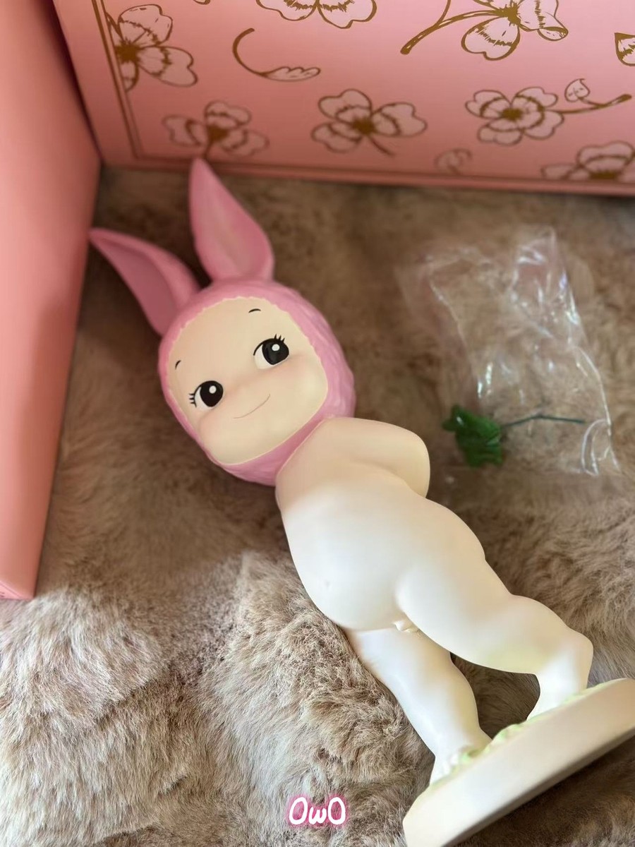 Sonny Angel Master Collection Clover Rabbit Art Statue Figure