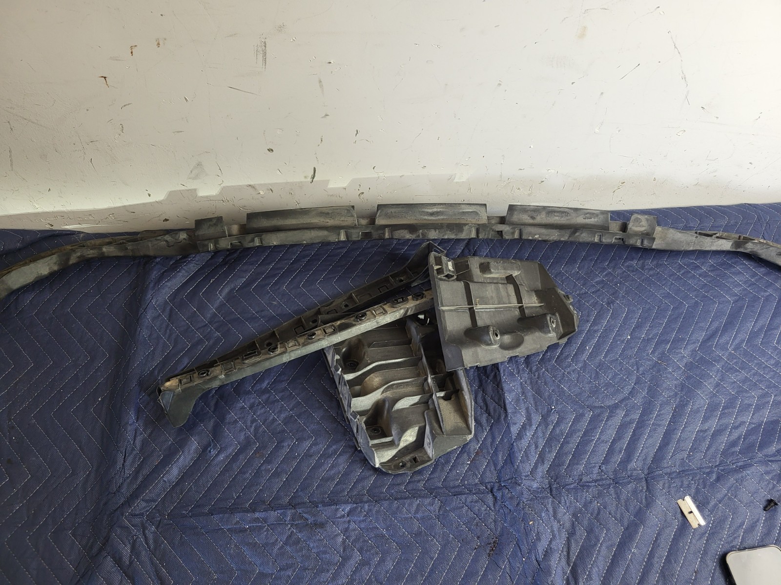 Used Oem Maserati Left & Right & Center Rear Bumper Brackets 2014-2020 Ghibli