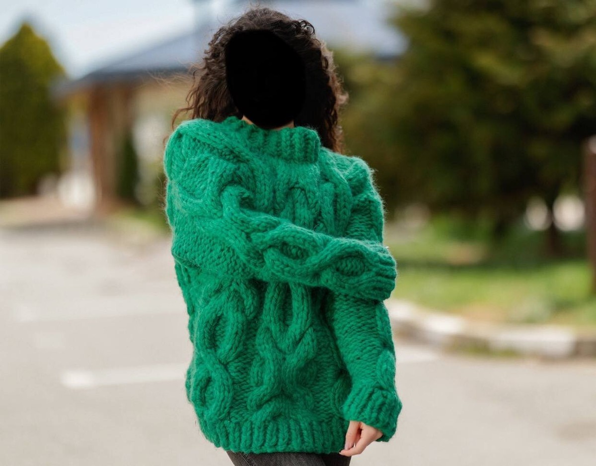 🚨 Hand knitted wool sweater jacket very heavy green