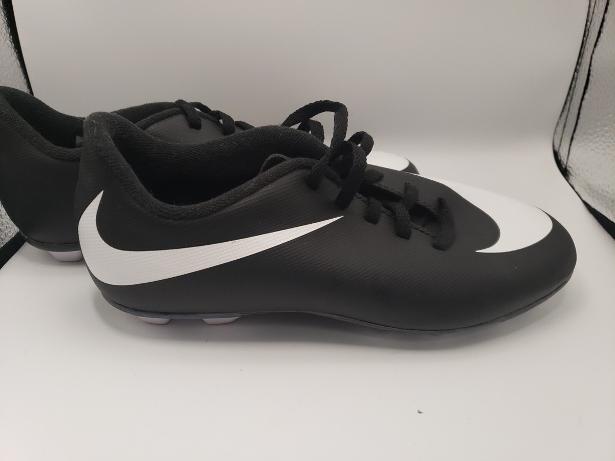 NEW Nike Boys Bravata 749906-011 Black Soccer Cleats Shoes