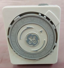 GE  7 - DAY TIMER RANDOM VACATION Model GE5111
