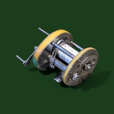 Vintage Shakespeare President No. 1970 Model  FK FISHING REEL.