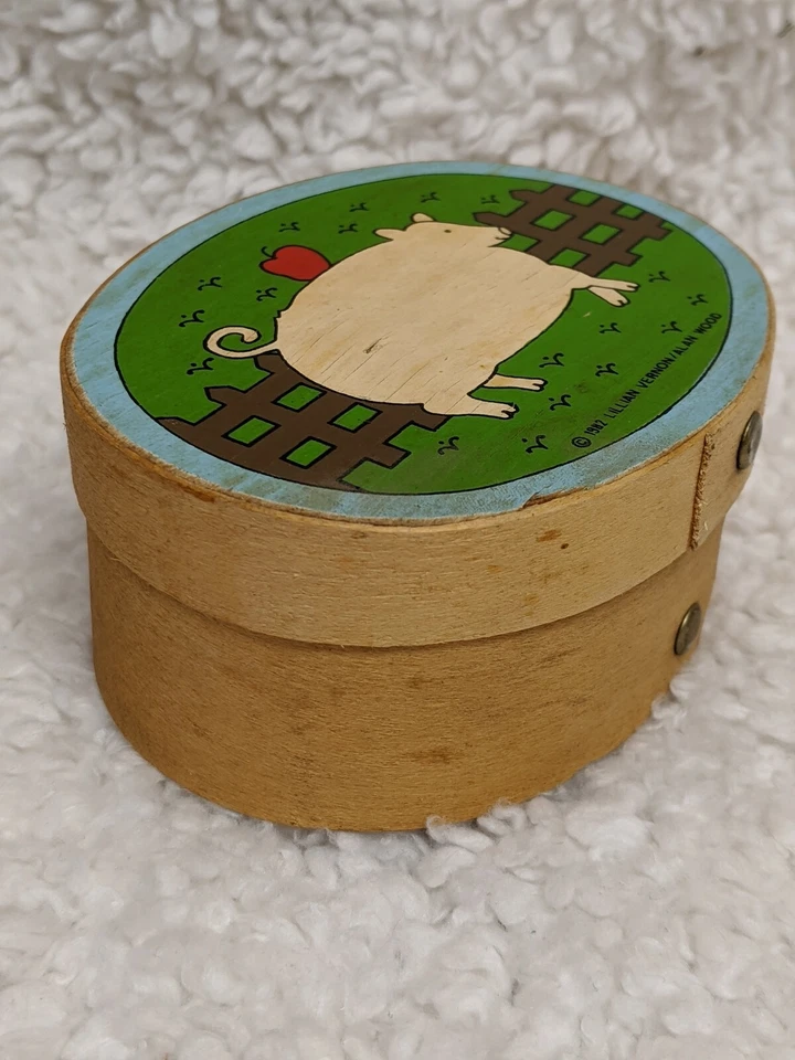 4.5 inch Oval Cardboard Box Pig Country Farm Lillian Vernon 1982 FS - Image 3 of 4