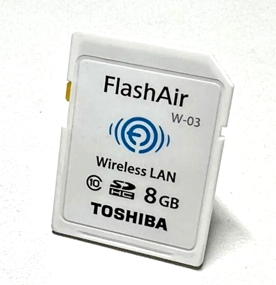 TOSHIBA FlashAir Wifi SD-Card 8GB Lot of 5 W-03 Photo Transfer Excellent JAPAN - Image 2 of 3