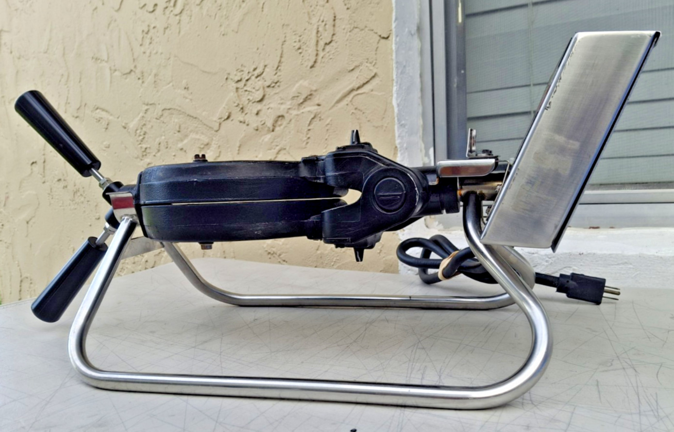 Golden Malted Carbon's Belgium Waffle Maker 120V Iron BakerModel RT-P commercial