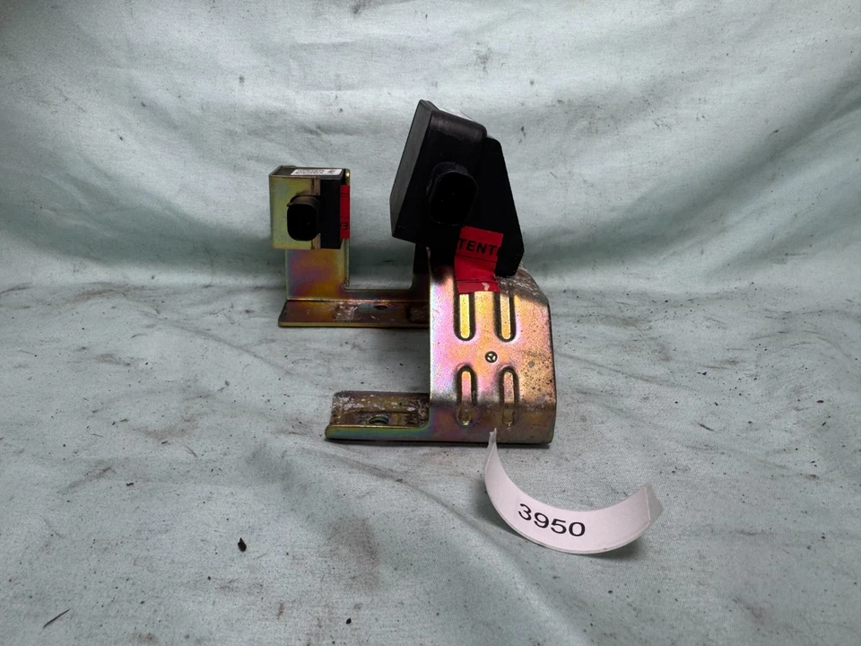 98-05 Mercedes W163 ML320 Yaw Turn Rate Sensors 1635420618 1635426440 0035422318 - Image 2 of 4