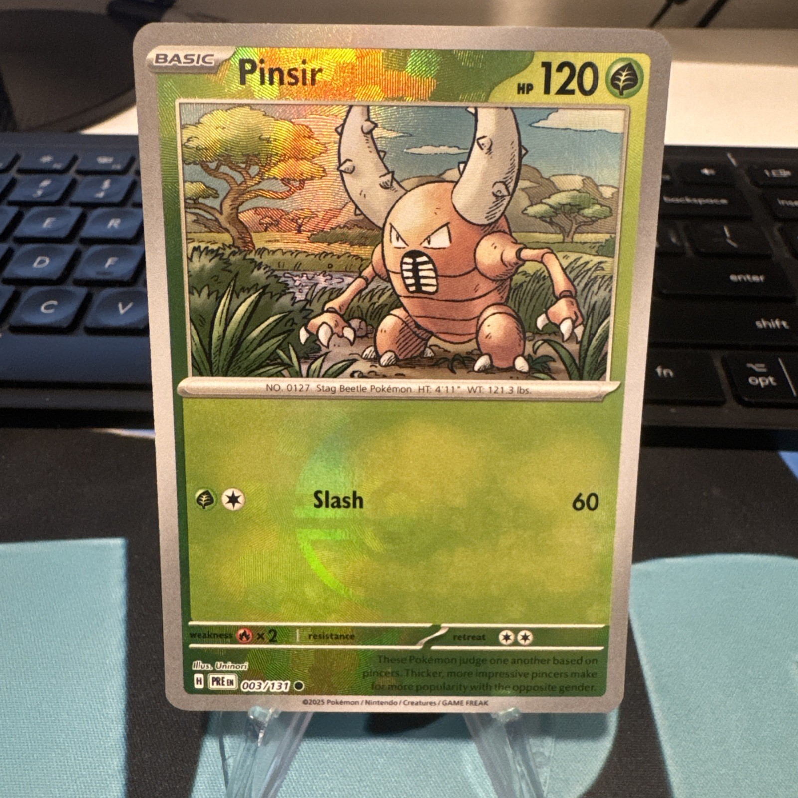 Pokémon Prismatic Evolutions Pinsir 003/131 (Pokeball Pattern) Holo NM