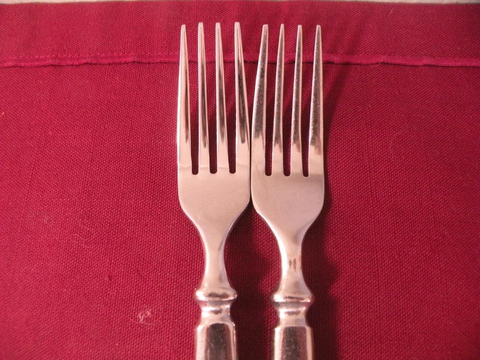 Juego de 2 tenedores de cena EMPIRE Martha Stewart Essentials MSE acero inoxidable 8 1/8" Foto 2 de 4