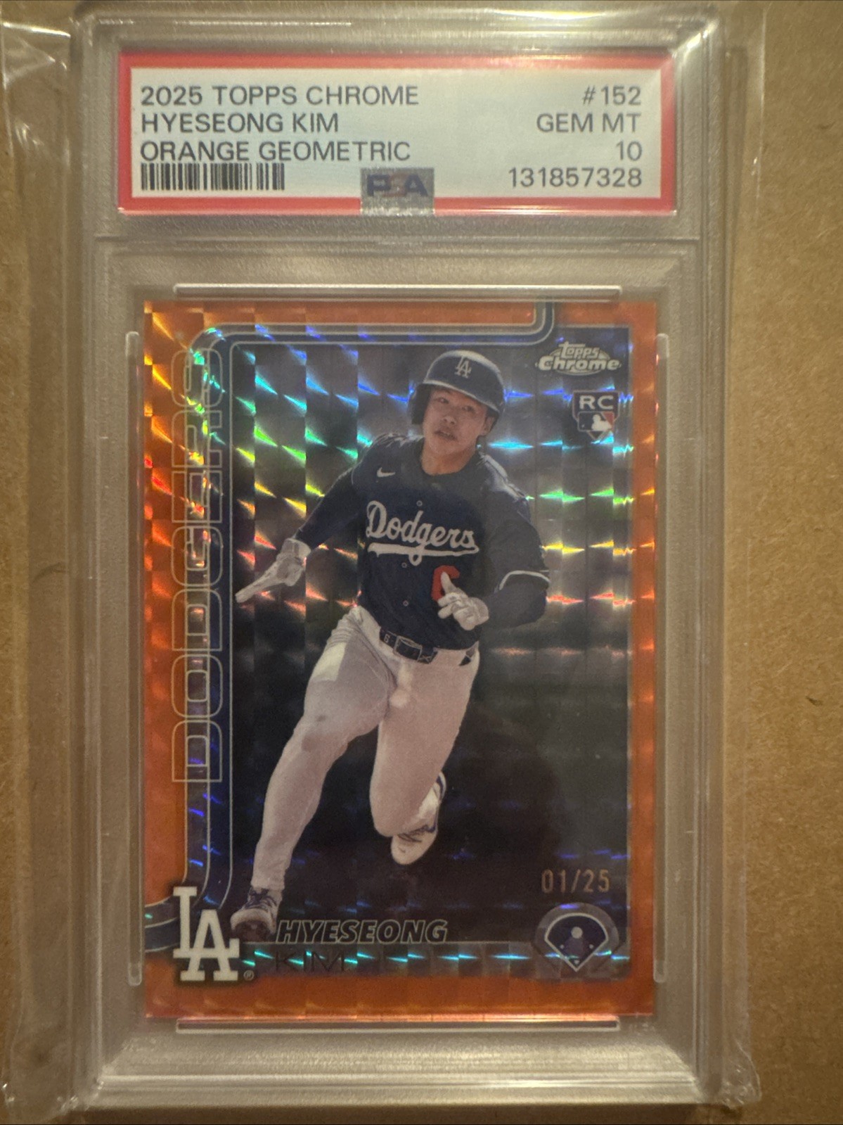 2025 Topps Chrome - Hyeseong Kim #152 Orange Geometric Refractor /25 (RC)