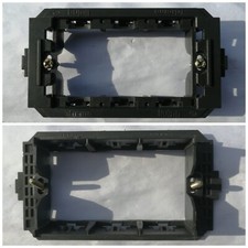 SEMINUOVO ORIGINALE SUPPORTO  art. 4703  3 POSTI BTICINO LIVING CLASSIC TICINO