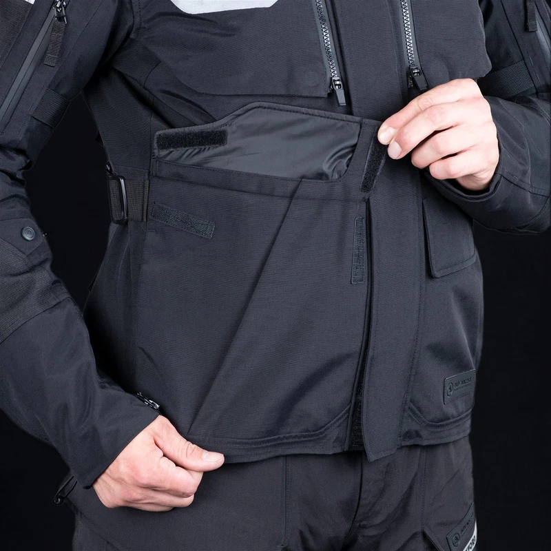 Black, photo 11 of 15