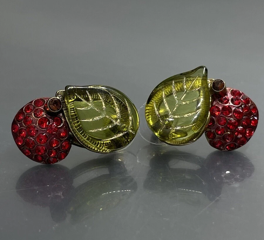 Pendientes Sweet Romance EE. UU. Perforados Chapados en Oro Cristal Verde Cereza Hoja de Vidrio Foto 2 de 4